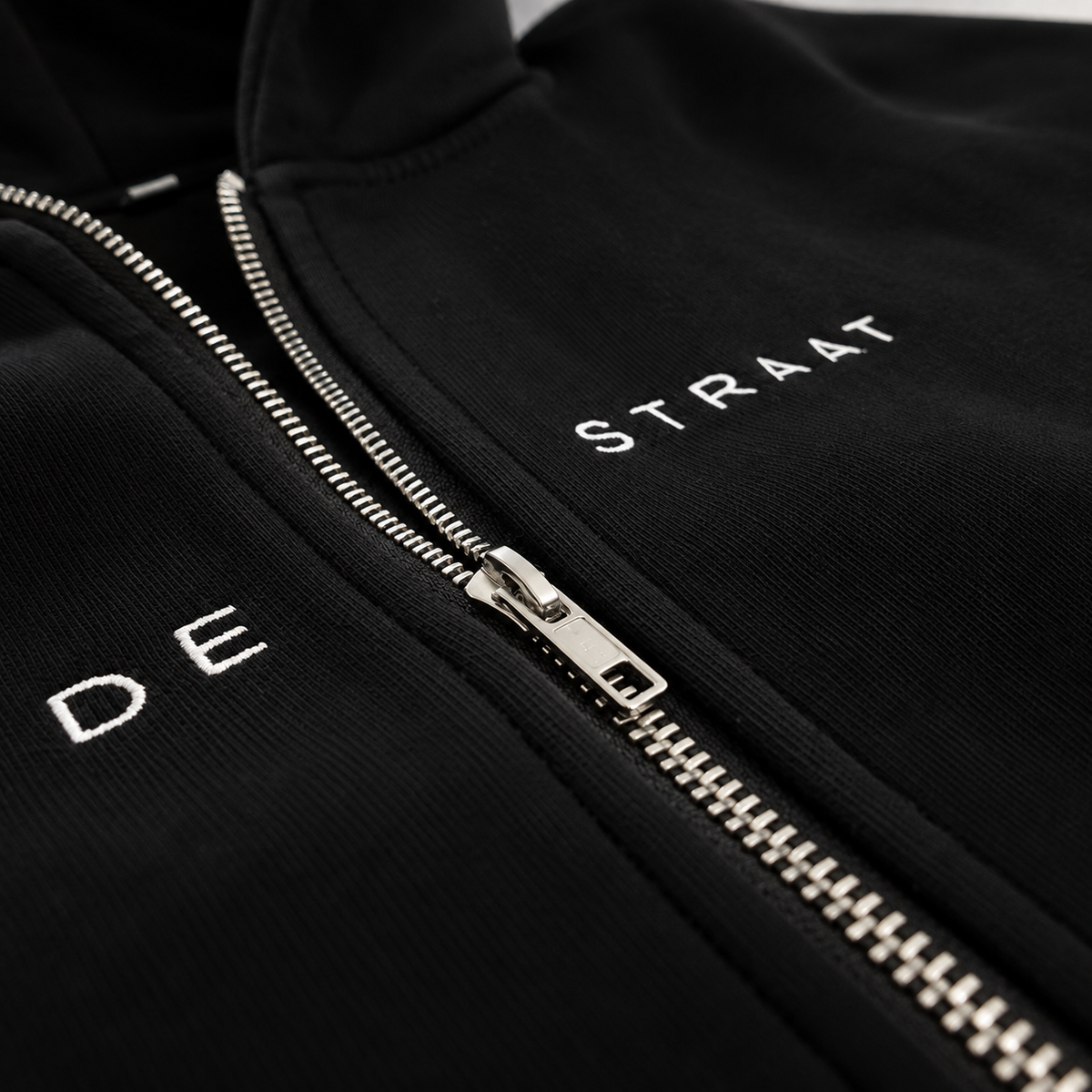 VAN DE STRAAT - 001 ZIPPER